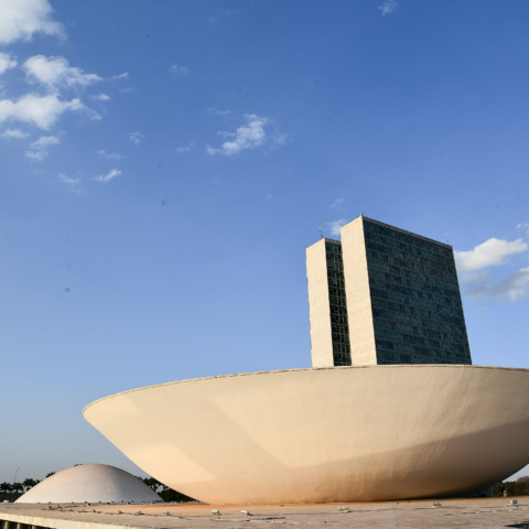 Doenças crônicas de pele em pauta na Câmara dos Deputados