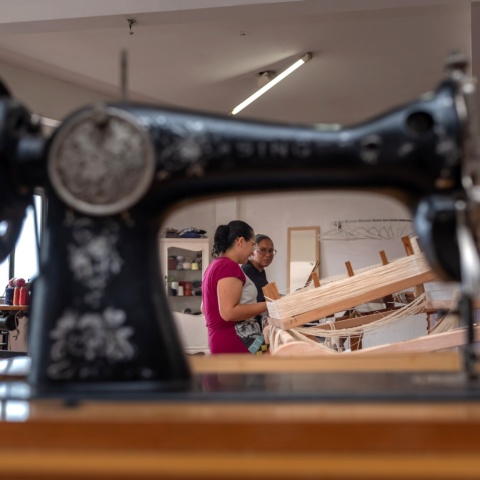 Moda Alegre materializa o empreendedorismo feminino praticado em comunidades de Porto Alegre