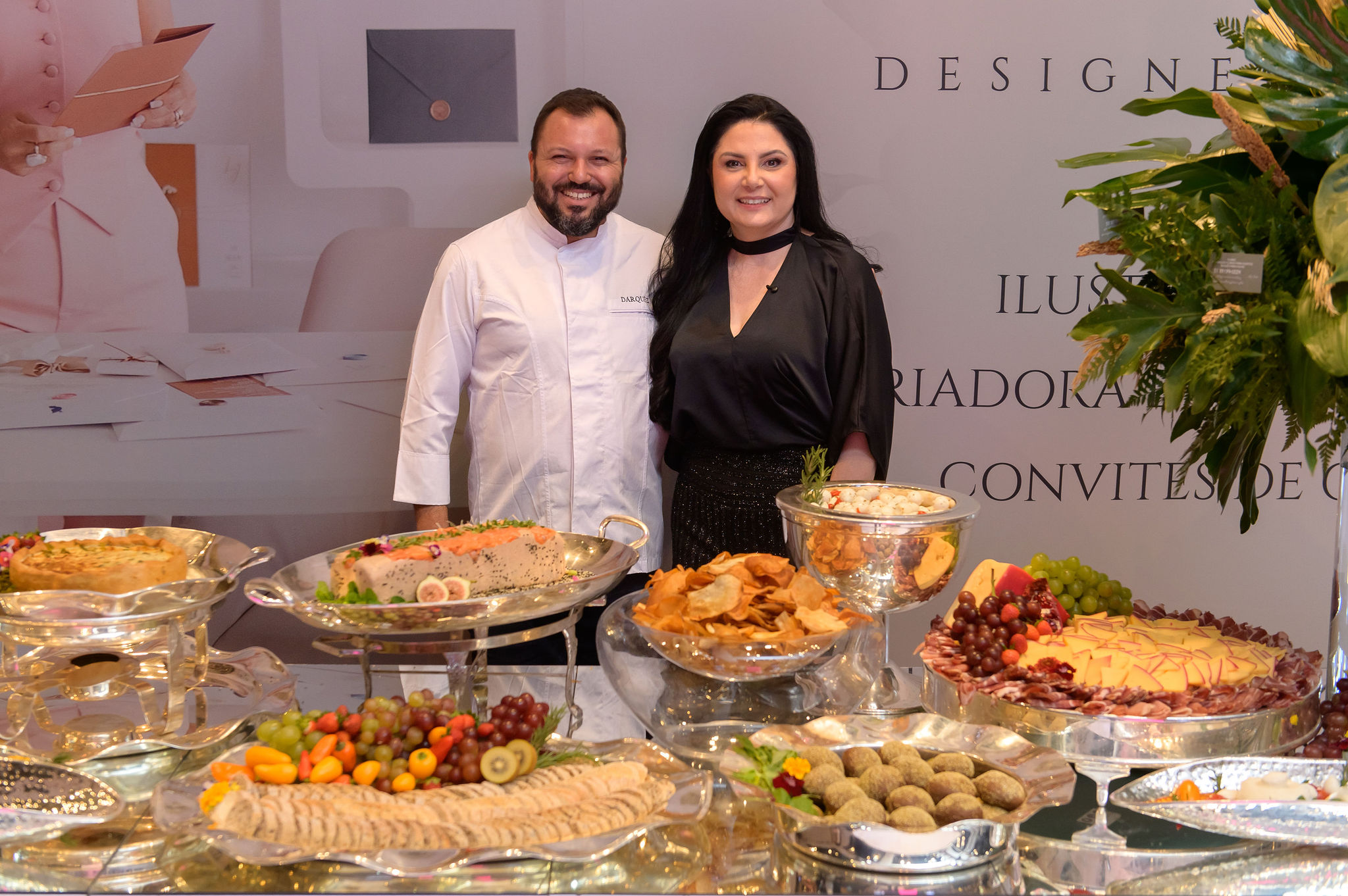 Da esquerda para direita: Daniel Camargo e Caren Moraes | Créditos das fotos: SCCOP Fotografia